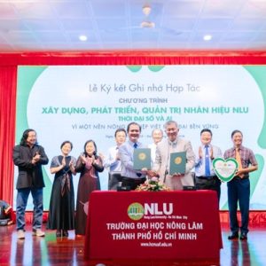 Shaping Personal Brands, Reimagining Nong Dao hoc in the AI Era